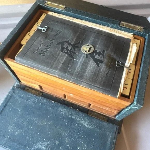 1920s Vintage Mah-Jong Set with Original Rule Book – Vintage U.S. Edition - Picture 8 of 8